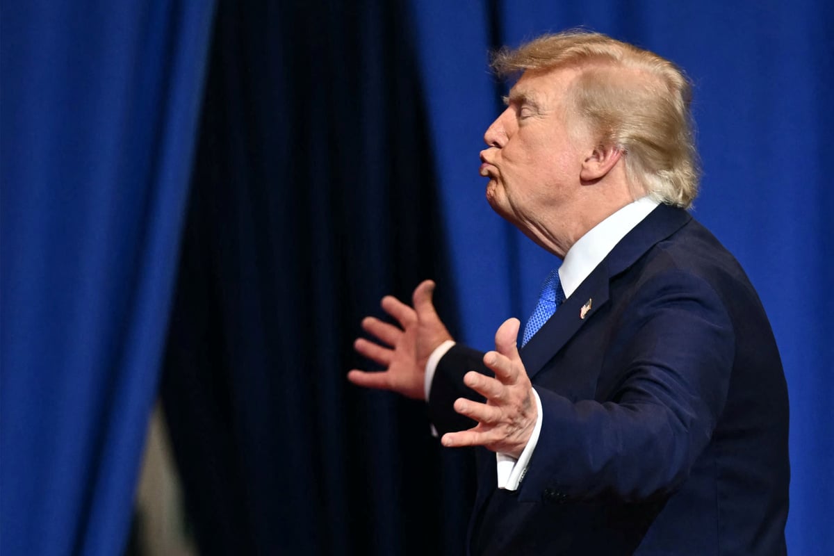 Trump goes on the attack against Fox News host who showed the wrong Ballroom snaps