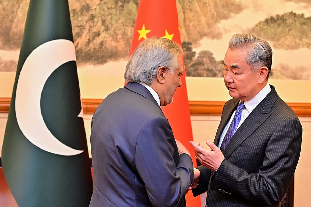 China, Pakistan call on US and Iran to cease fighting and resume peace talks