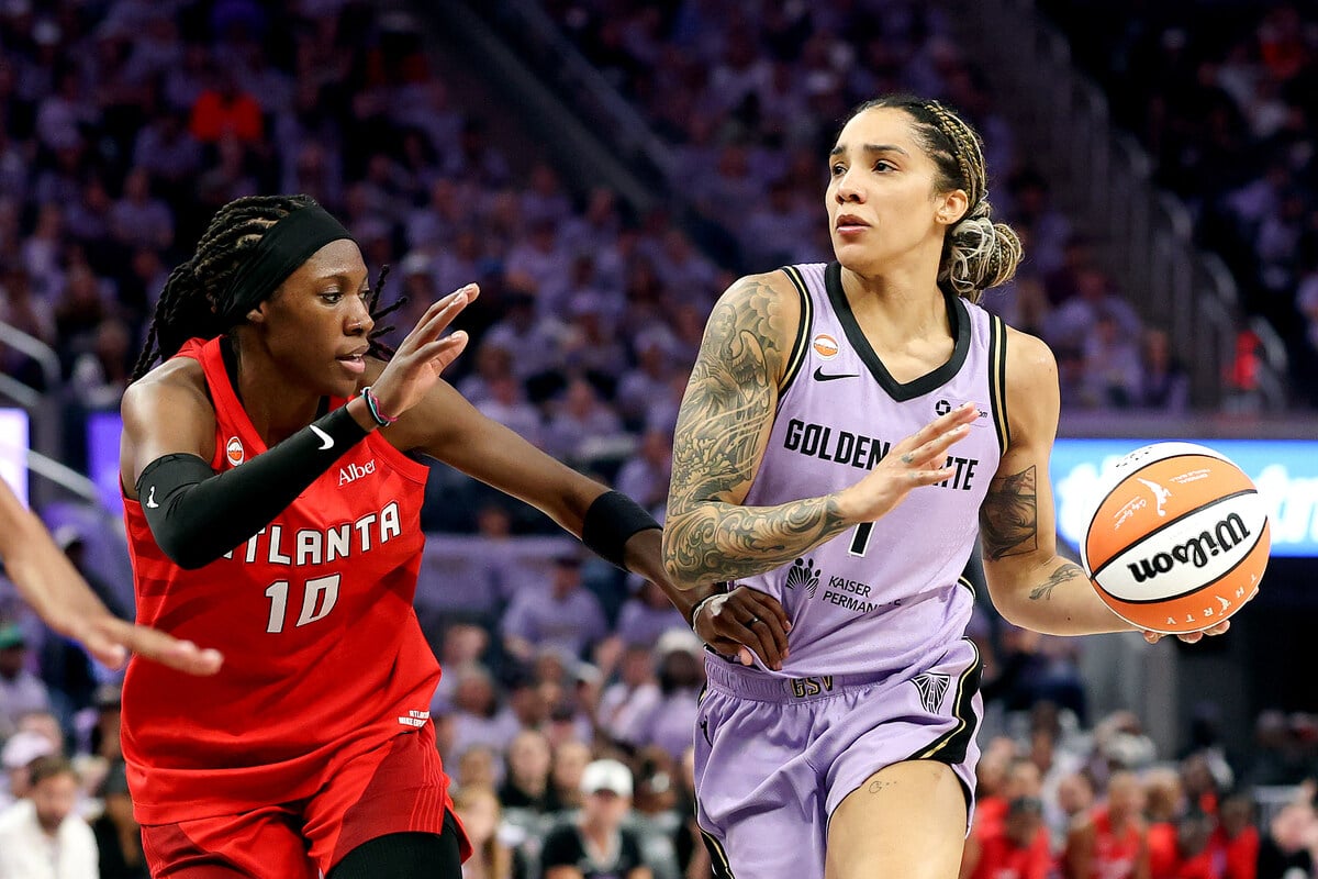 WNBA Finals: Gabby Williams lifts Valkyries past Dream in thrilling opener