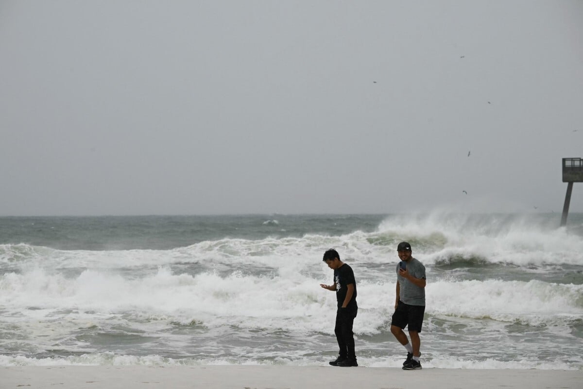 Southern states hit by Hurricane Isaias' outer bands as life-threatening surge triggers evacuations