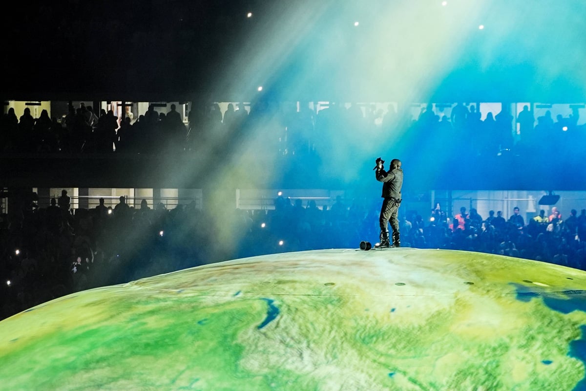 Kanye West's comeback takes big hit as organizers make surprise call on Russian concerts