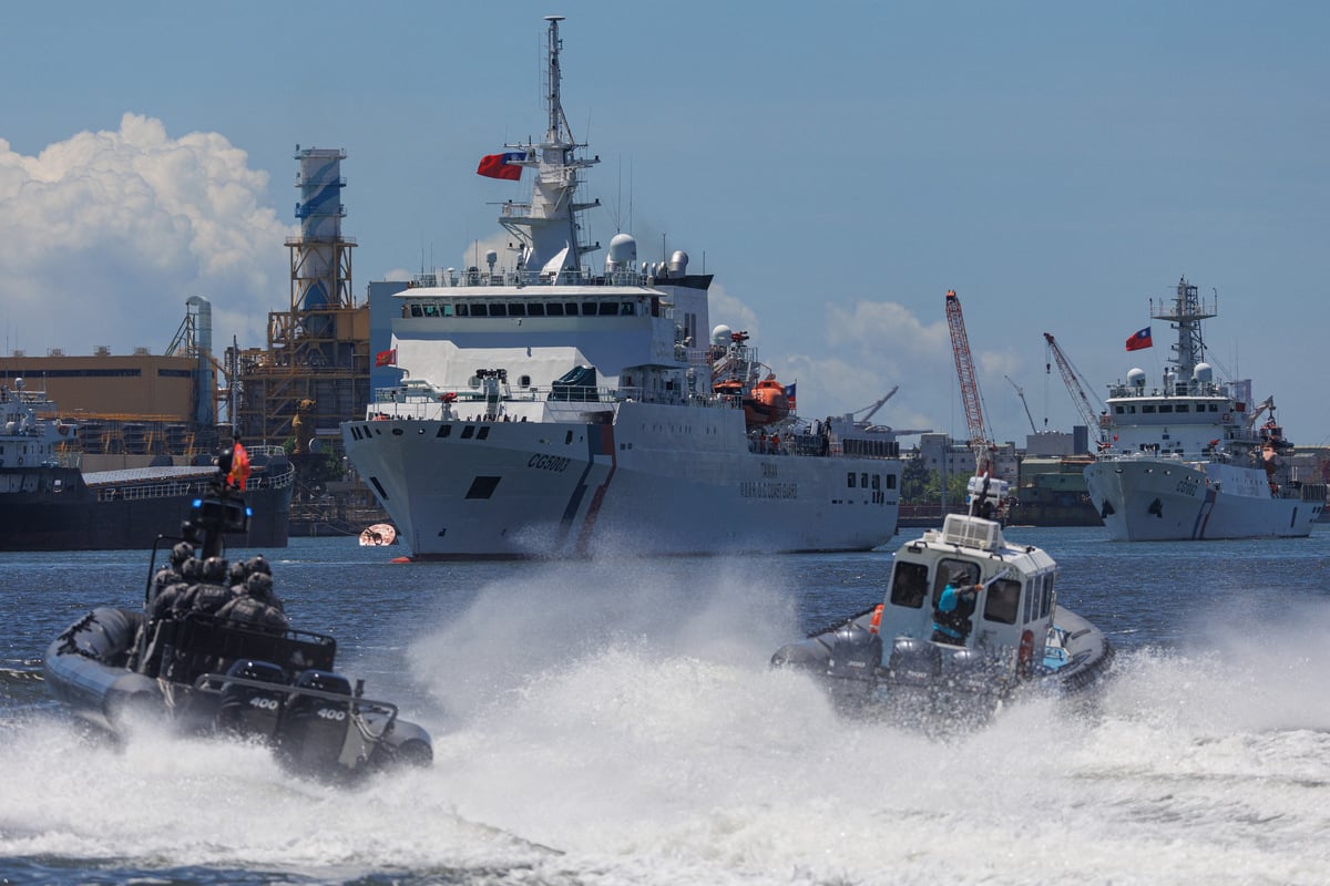 Trump gives Taiwan big assist as China ramps up patrols