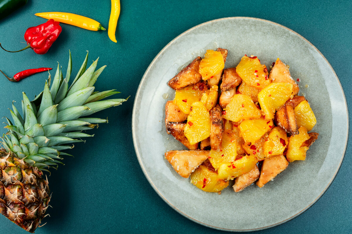 Grilled pineapple recipe – plus reasons why you should be grilling fruit this summer!