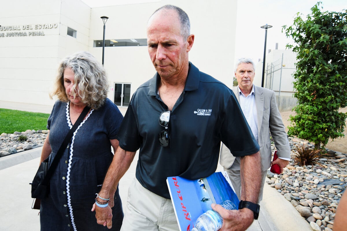 Father of Australian surfers killed in Mexico testifies at trial: "It's hell"