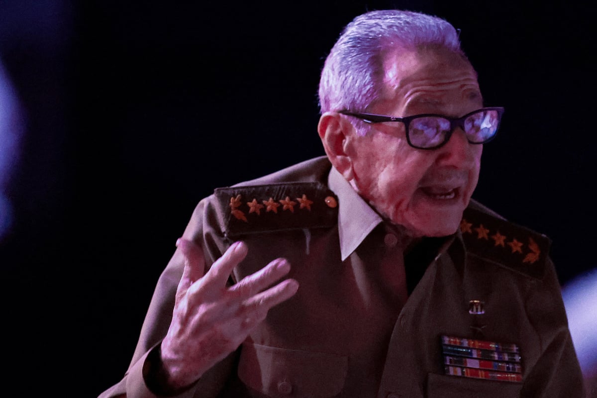 Raúl Castro makes rare public appearance as he faces US indictment