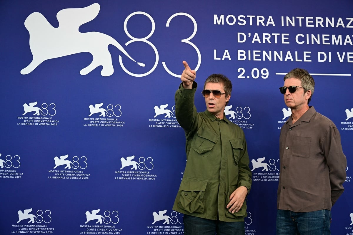 Oasis fans gather in Venice for premiere of band's reunion film