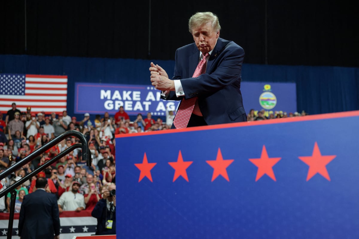 Trump promises farmers billions in aid as he desperately seeks to keep control of Congress