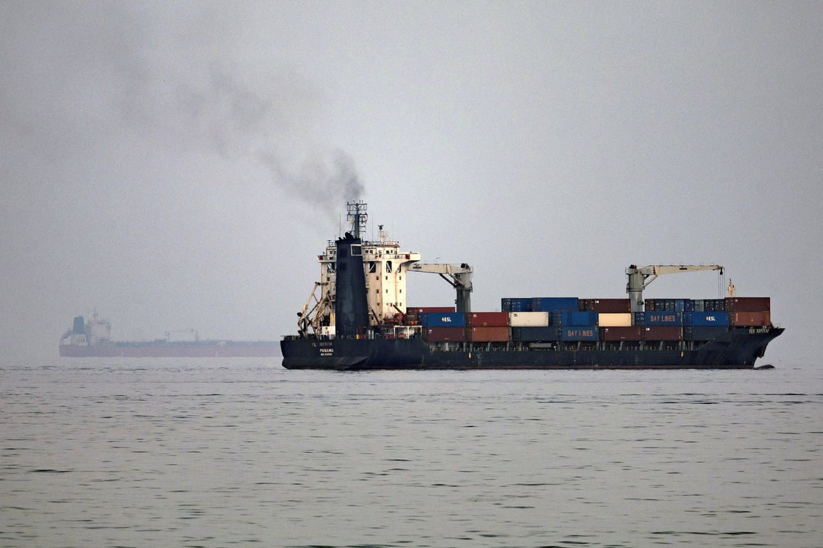Iran's Guards threaten to hit US bases in retaliation for Hormuz escorts