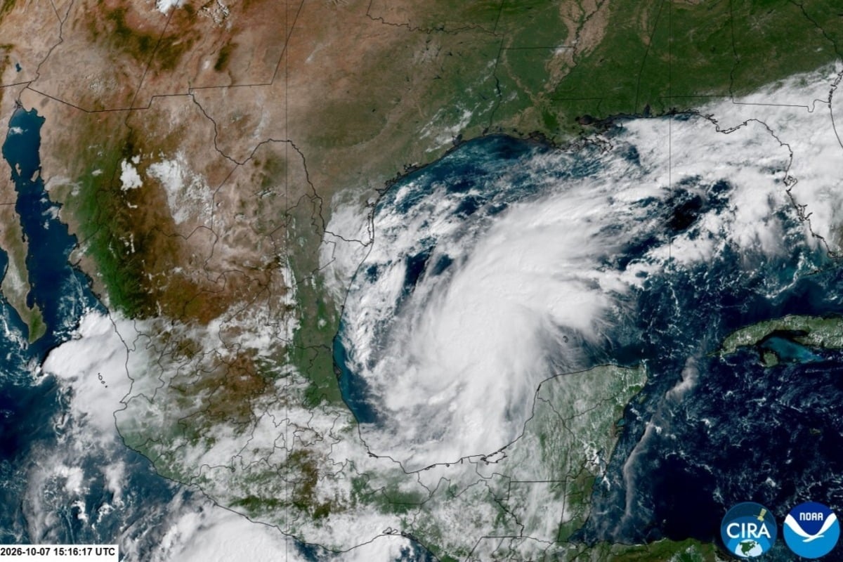 Hurricane Isaias strengthens to Category 2 en route to slam southern US