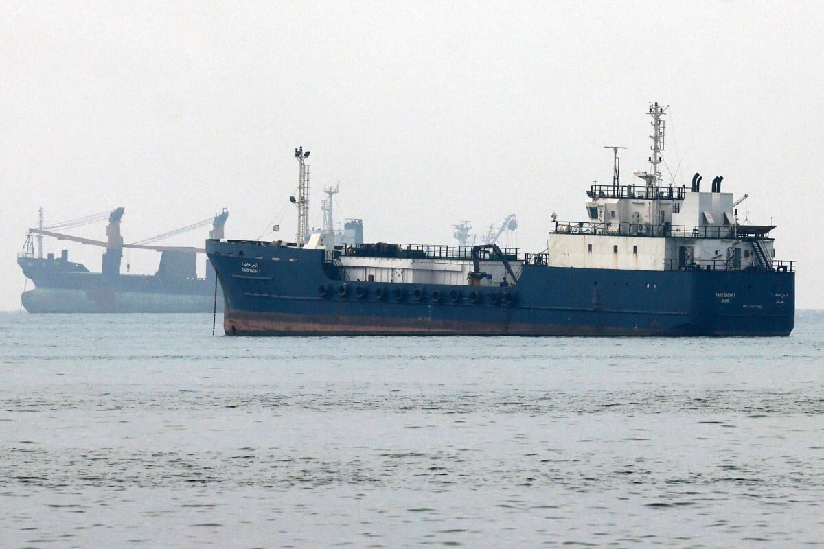 Iran guards strike ship in Hormuz Strait after "severe" warning