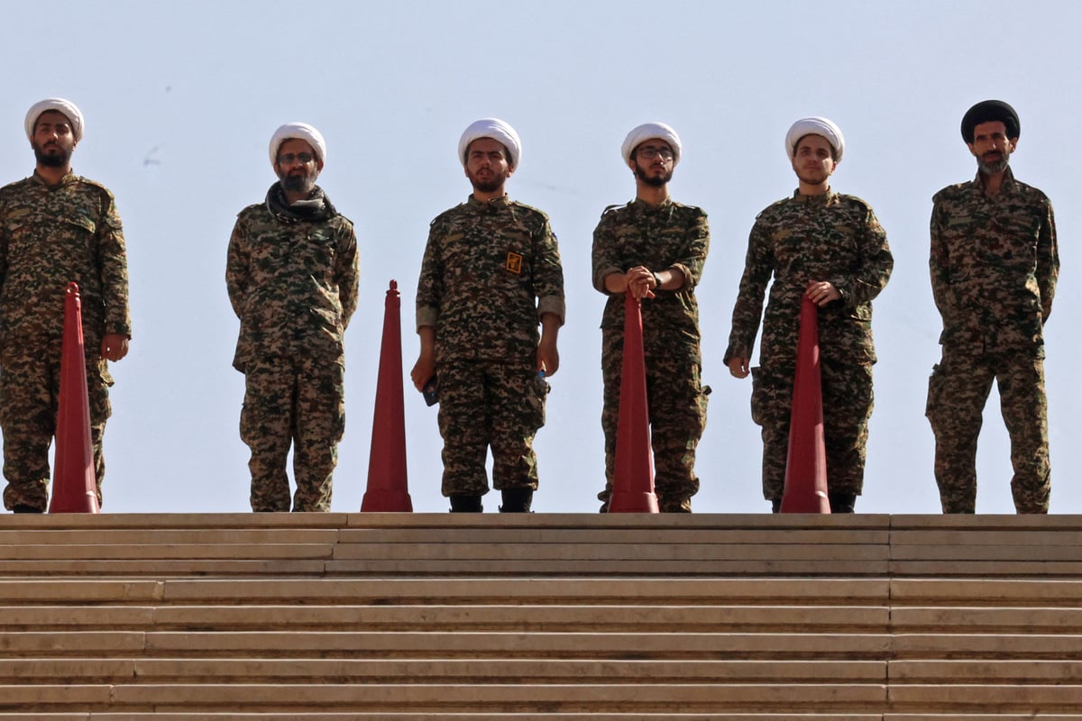 Iran vows to keep Strait of Hormuz closed until US ends its attacks