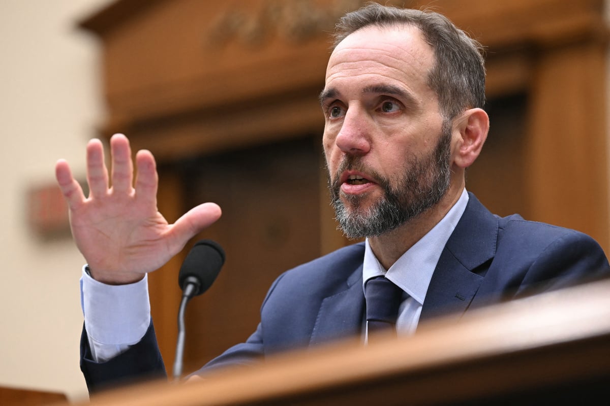 Defiant ex-prosecutor Jack Smith testifies to Trump's "criminal scheme" to overturn 2020 election