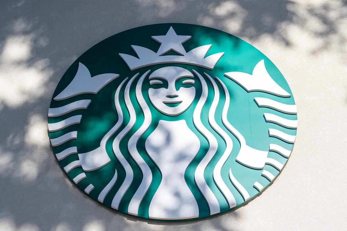 US Lawmakers criticize Starbucks' expansion in China as "morally bankrupt"