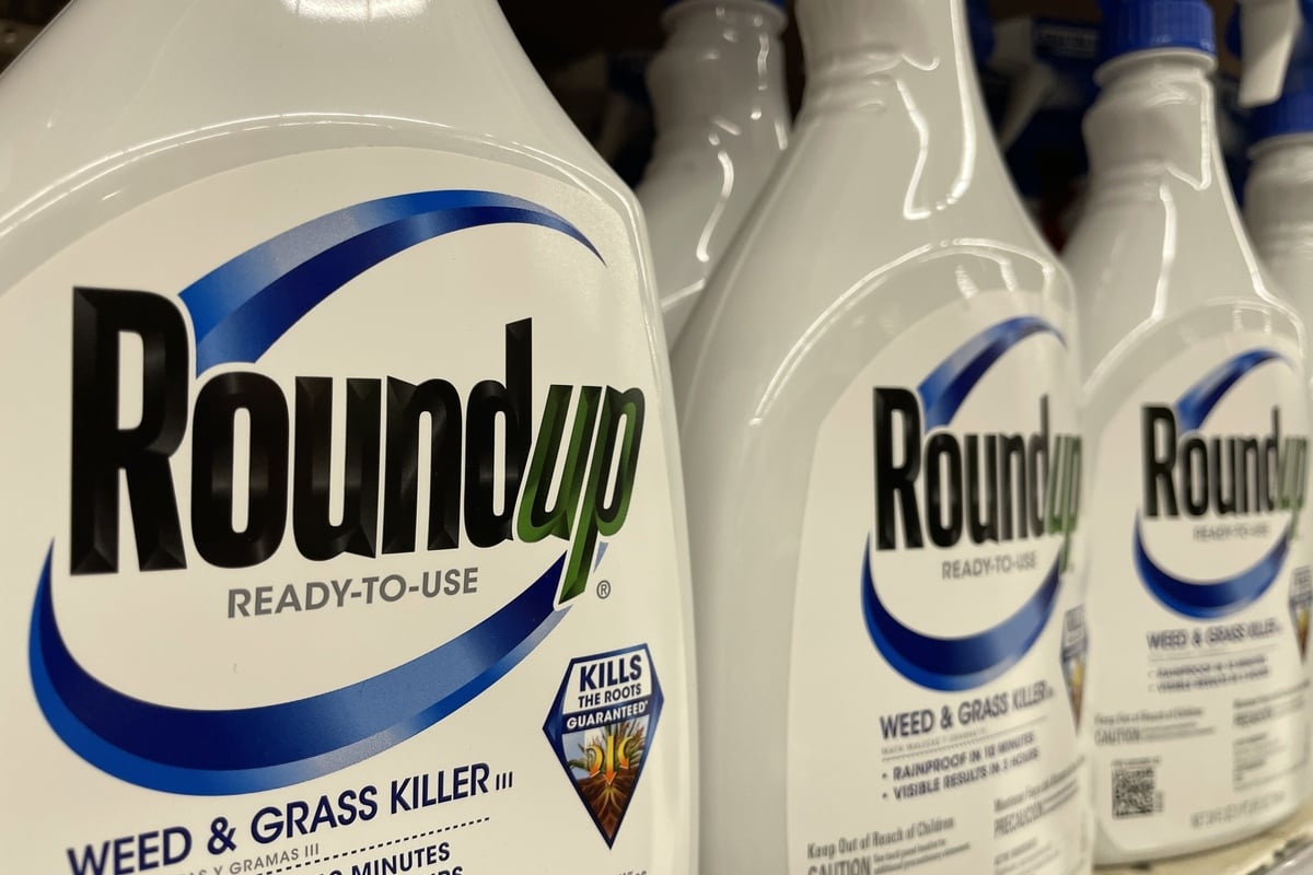 Trump signs order to support production of glyphosate in blow to MAHA movement