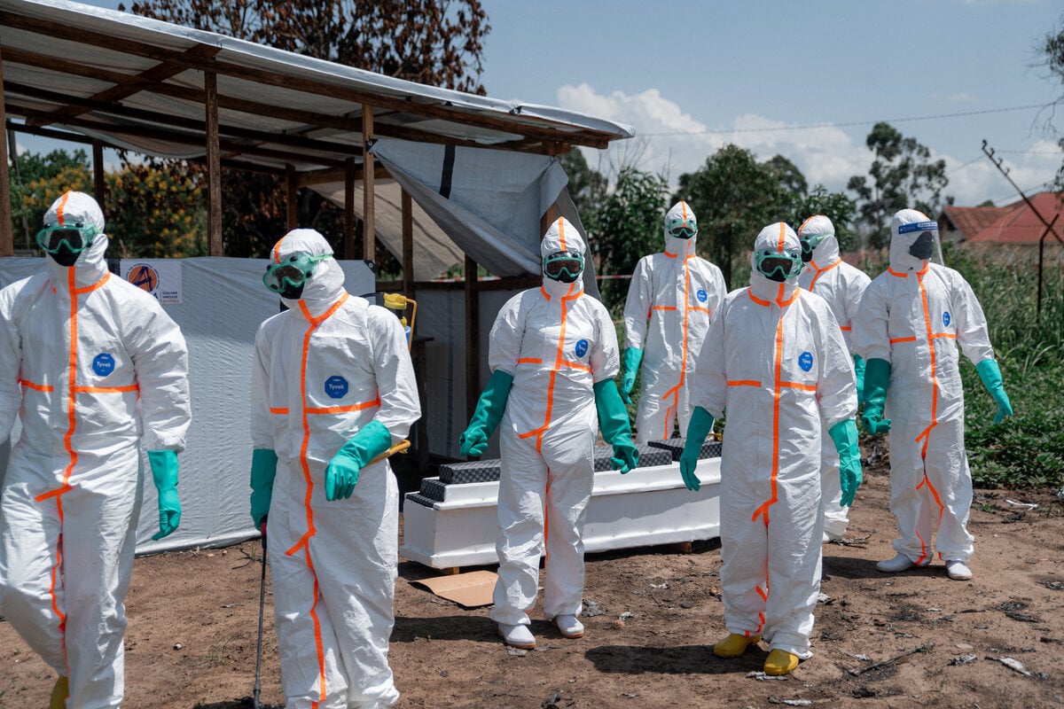 Attacks on Red Cross humanitarian personnel in DR Congo are making Ebola fight "harder"