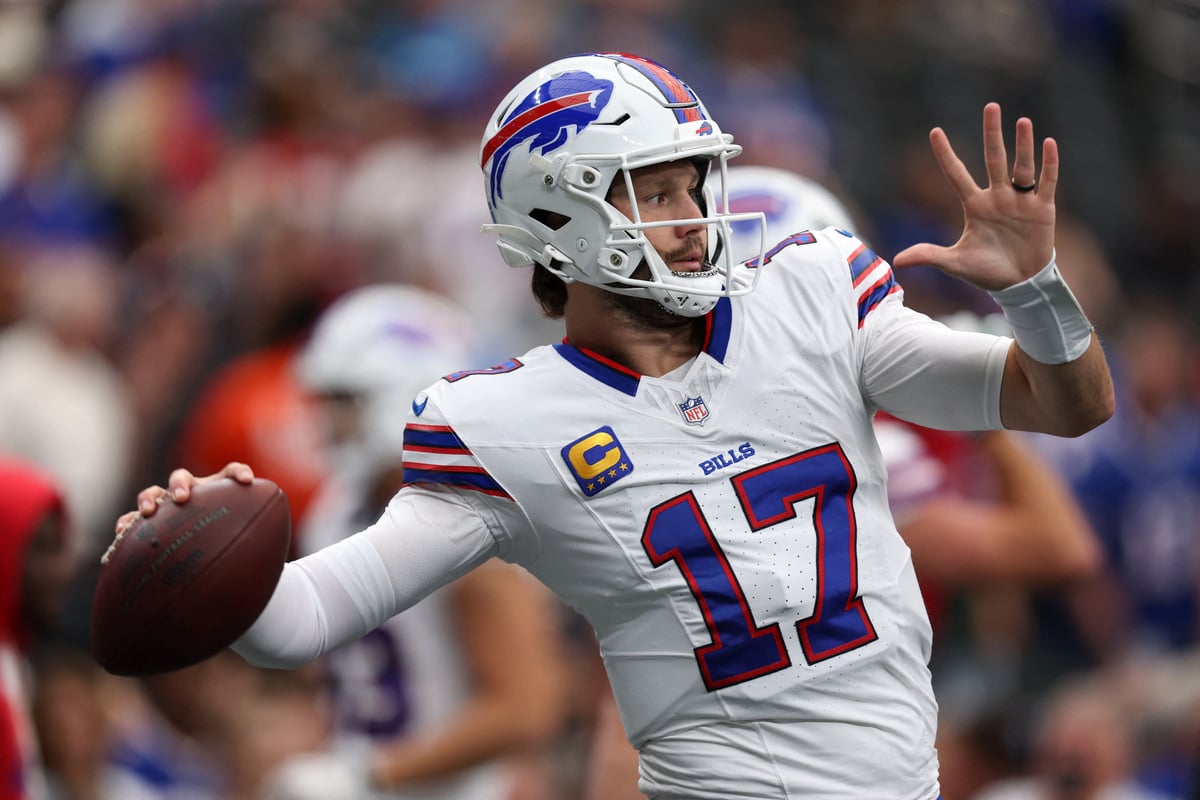 Bills hold off Vegas, Browns edge Ravens for division lead on NFL Sunday
