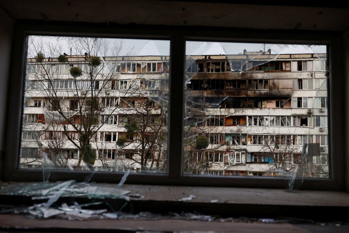 Russia pummels Kyiv with deadly attack as Ukraine slams "terrorist response" to peace plans