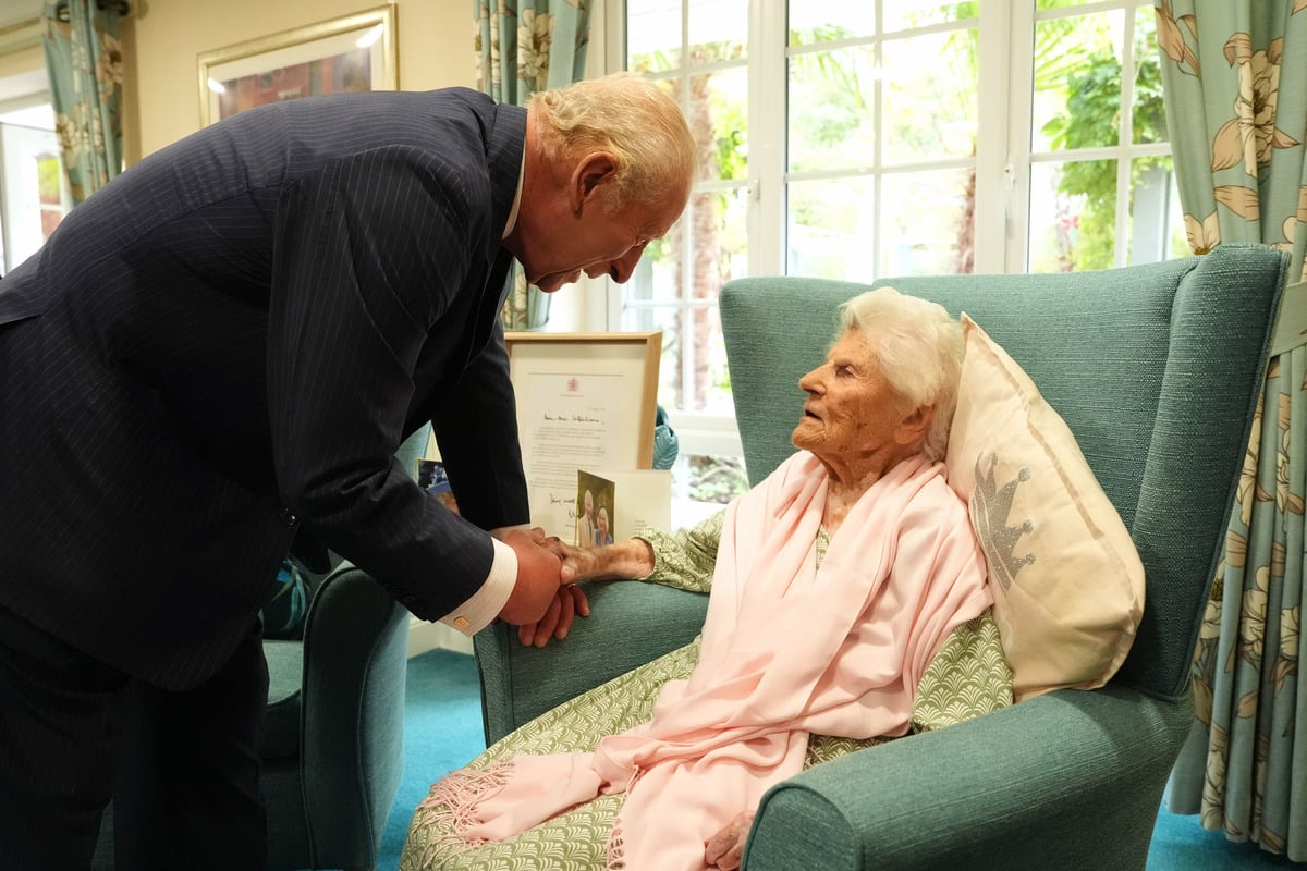 World's oldest person celebrates "lovely" 117th birthday after year of "many firsts"
