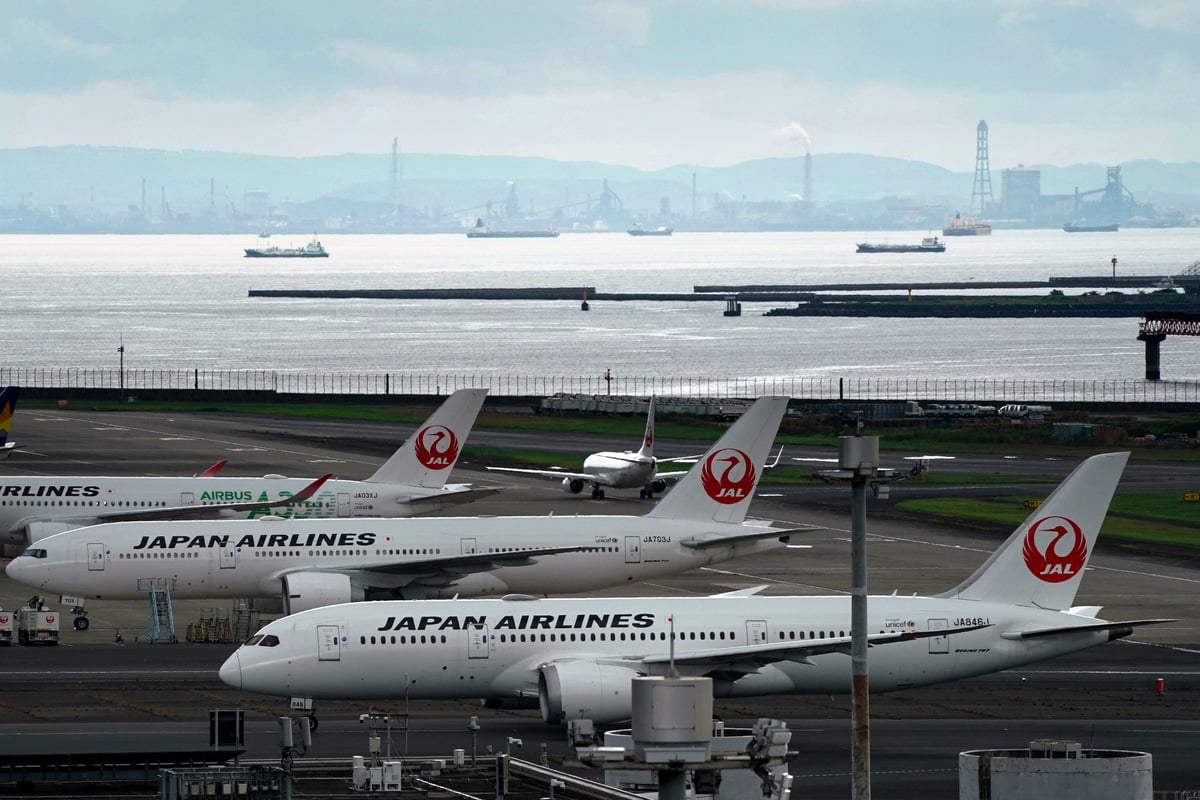 American woman allegedly smuggled drugs on flight so she could "go to Japan for free"