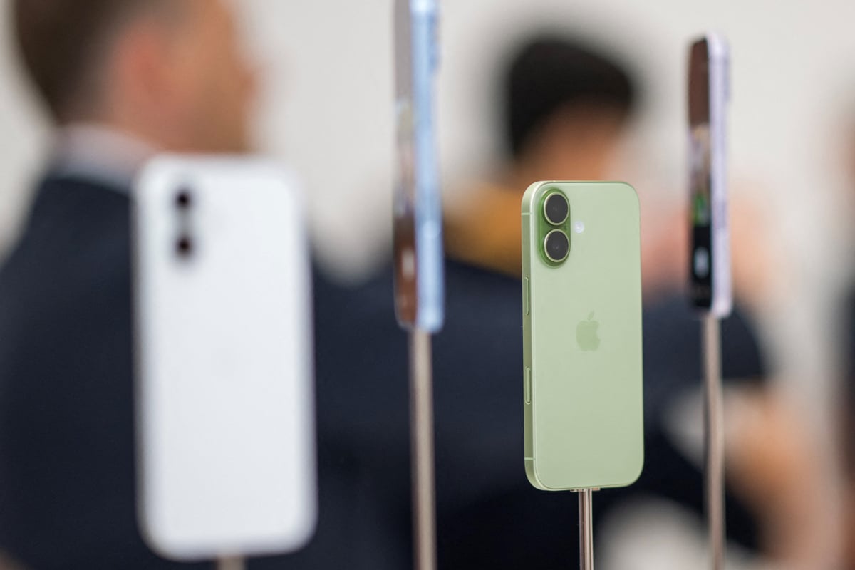 Apple changes the game with reveal of ultra-thin iPhone 17 and revolutionary AirPods