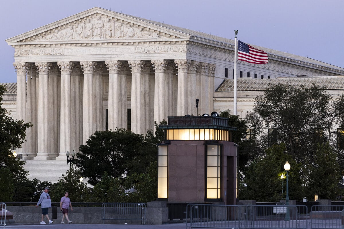 Trump administration asks Supreme Court to lift third-country deportation limits