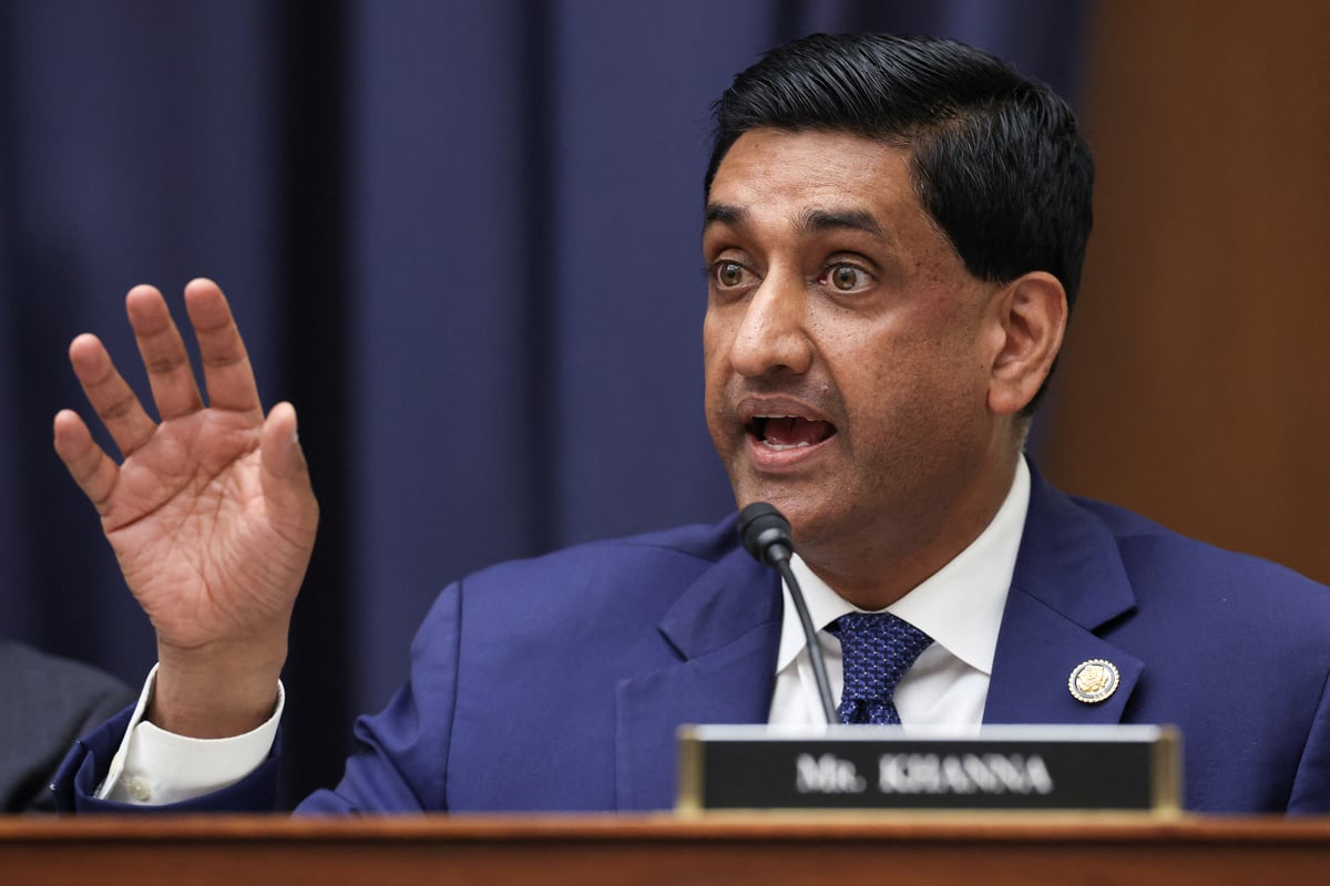 Ro Khanna demands Trump administration end Iran war "before the midterms"