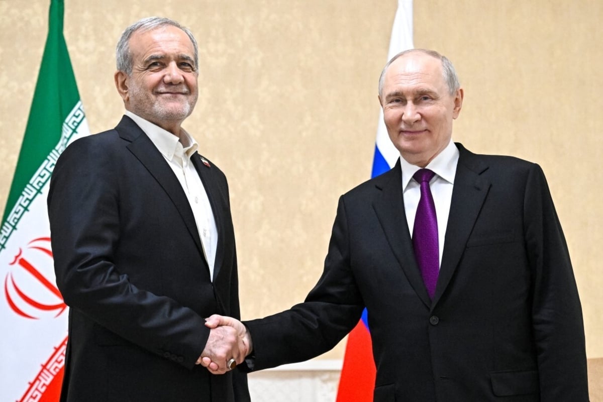 Putin backs Iran, promises Russia is "ready to do everything" to end war
