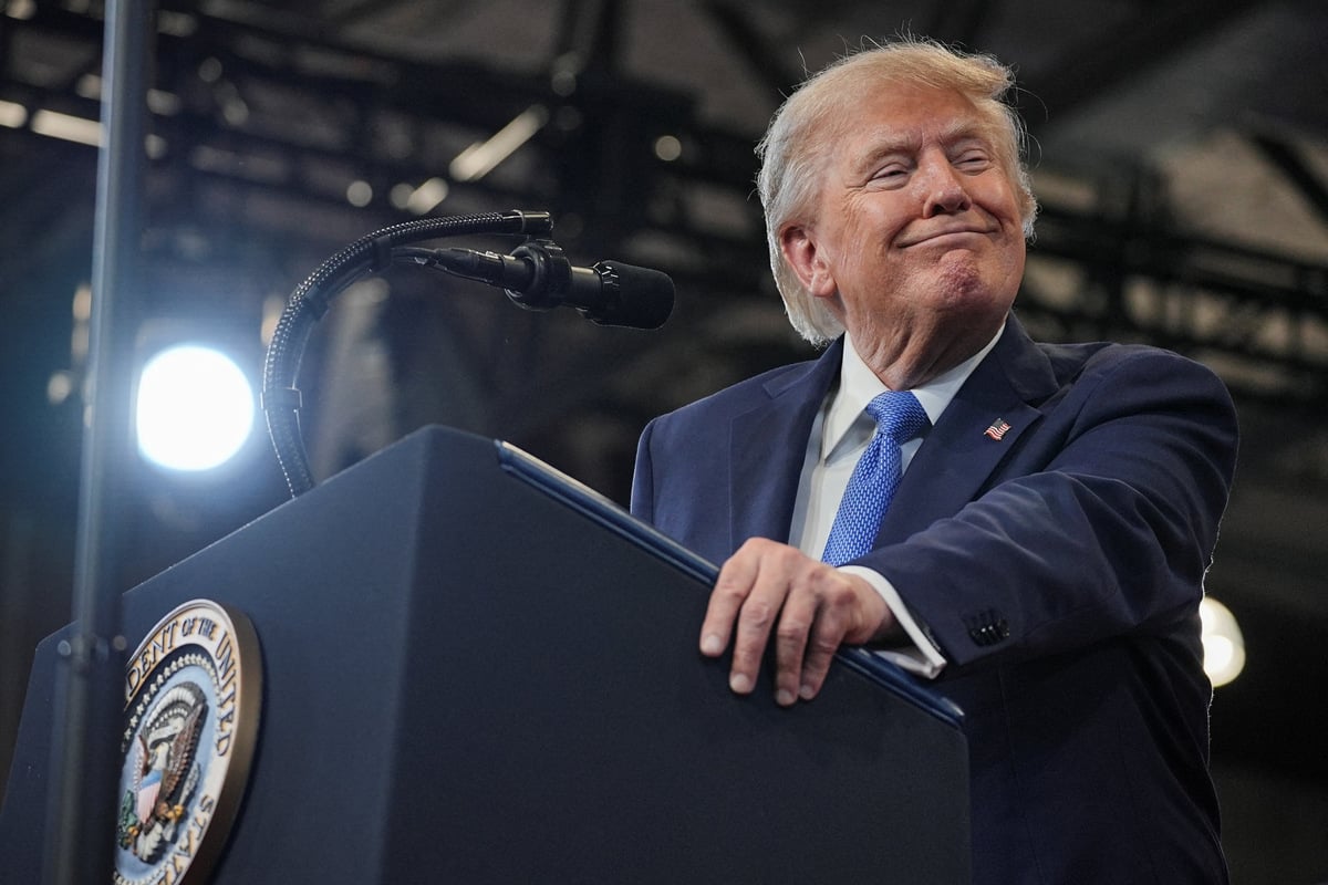 Trump signs memorandum enabling private "pirates" to combat cybercrime