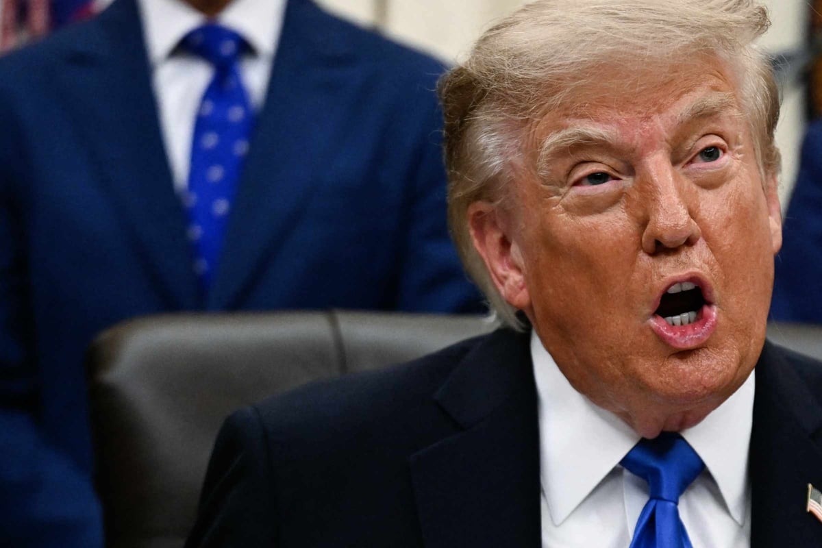 Midterm elections begin with chaos over Trump's mail-voting crackdown