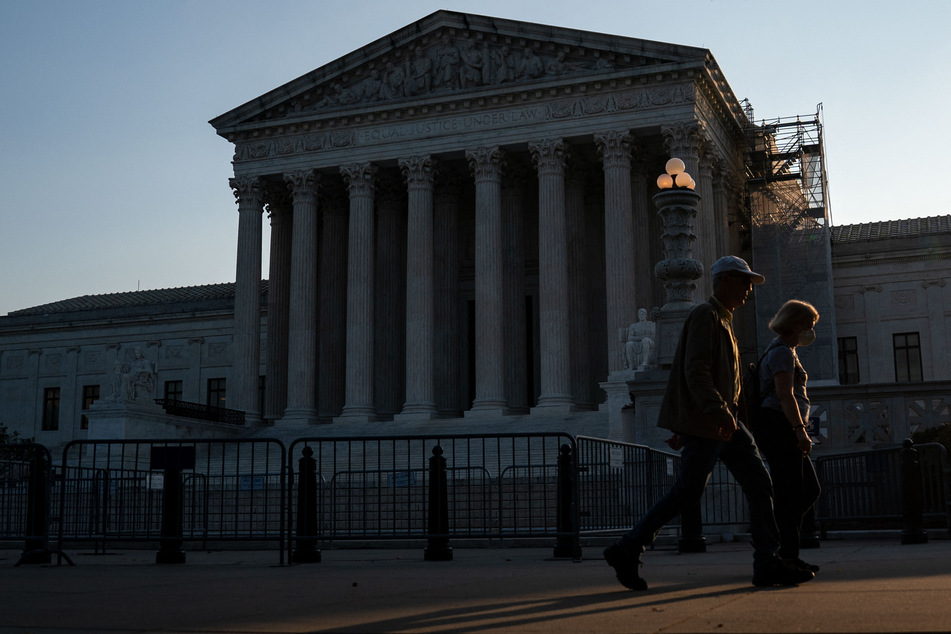 The conservative-majority Supreme Court denied Roberson's request for a stay of execution without comment.