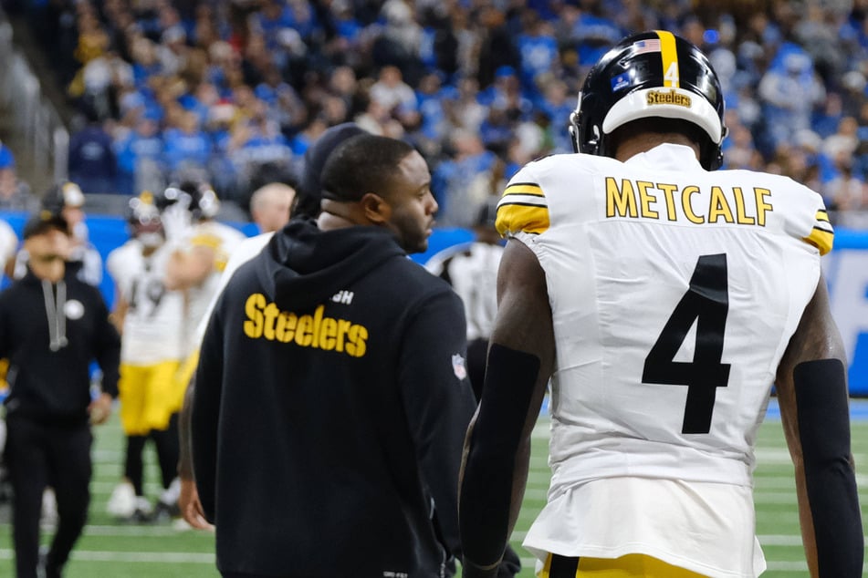 Steelers star DK Metcalf suspended over heated fan altercation