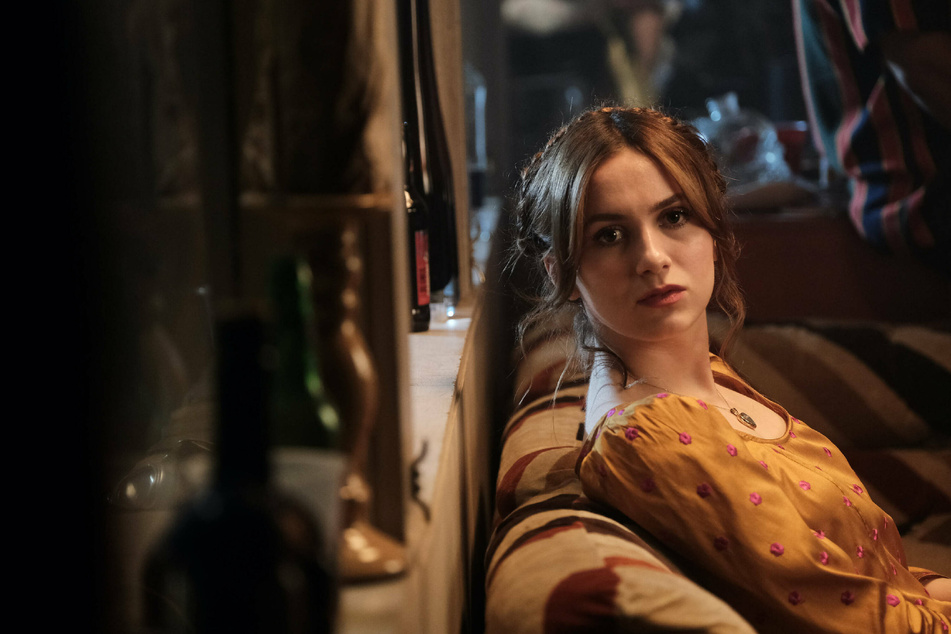 In the latest episode of Euphoria, Lexi brings her friends and families uncomfortable truths to light with a hilarious and poignant play.