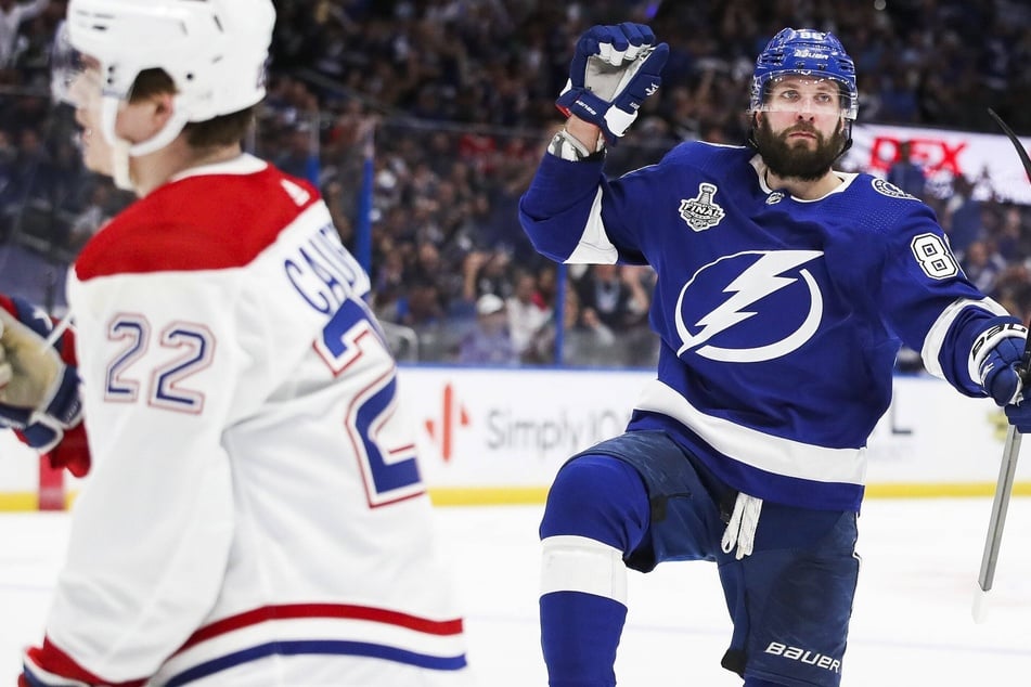 Stanley Cup Final: The Bolts beat down the Habs in a one-sided start to the series