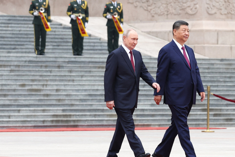 Putin and Xi hail "unyielding" ties less than a week after Trump's Beijing visit