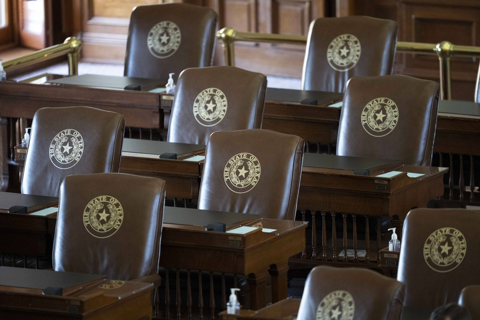Texas House meets quorum and passes restrictive voting bill