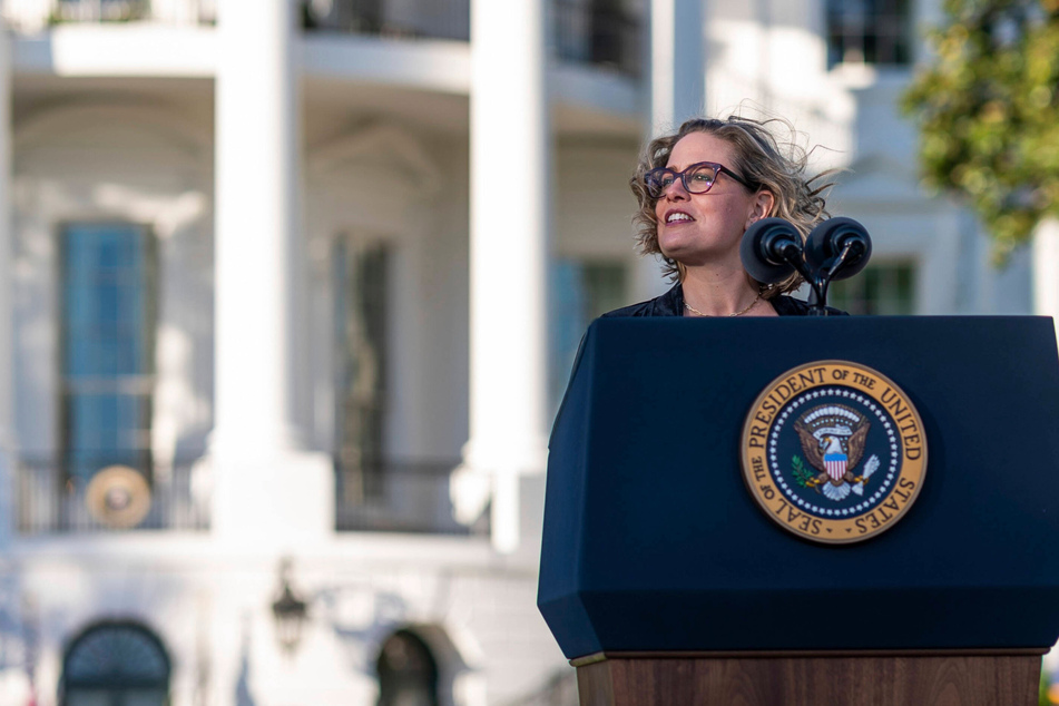 Kyrsten Sinema sacrifices federal voting rights legislation on altar of "bipartisanship"