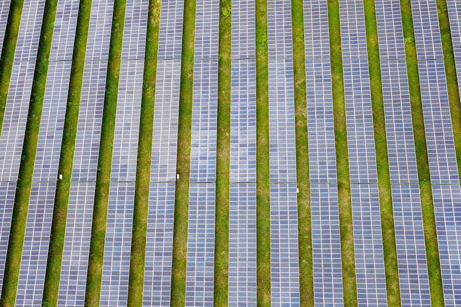 Trump administration to impose massive new tariffs on solar imports from Southeast Asia