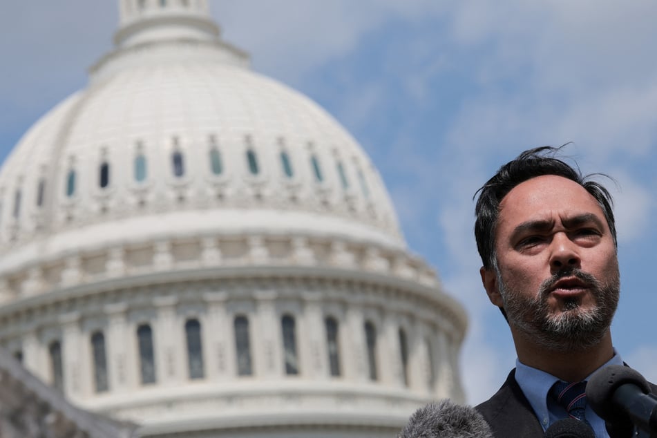 Joaquin Castro slams ICE for reportedly trying to deport people to Venezuela after earthquakes
