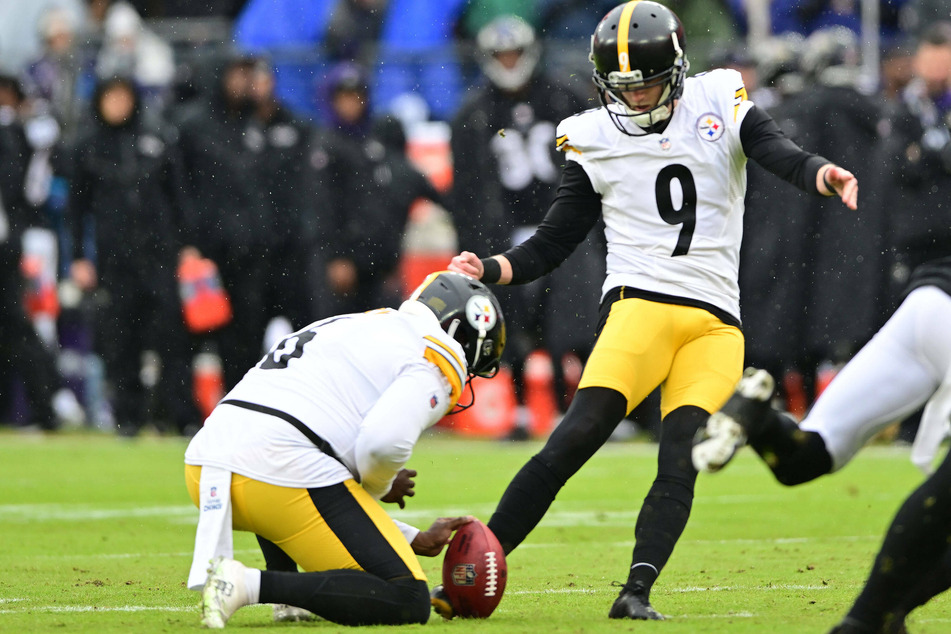 NFL: Steelers survive overtime against the Ravens to make the playoffs