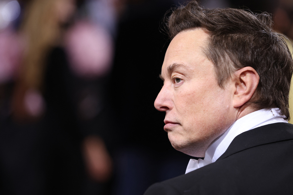 Elon Musk says he's voting Republican because of unions
