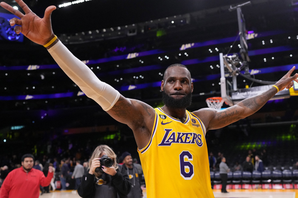 2023 NBA All-Star starters announced as LeBron James ties record!