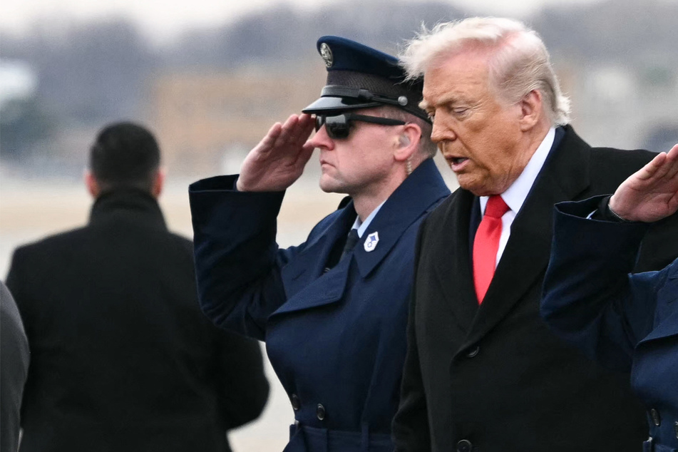 Trump defends ICE killing of Renee Nicole Good, but softens tone in message to her father