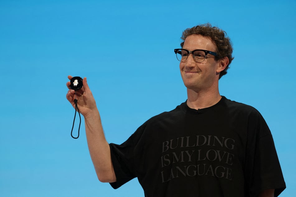 Mark Zuckerberg presents the Muse Charm at the company's headquarters in Menlo Park, California, on September 23, 2026.