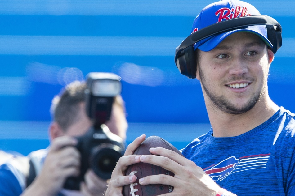 NFL: Josh Allen and the Bills agree to new deal loaded with record-breaking guaranteed money