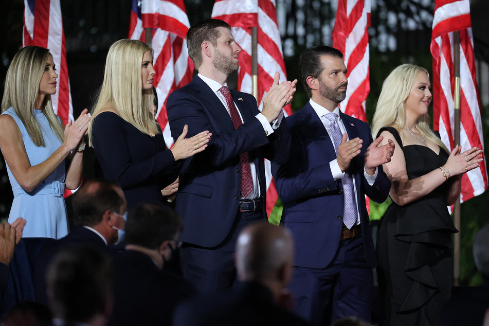 (From l to r) Lara Trump, Ivanka Trump, Eric Trump, Donald Trump Jr., and Tiffany Trump.