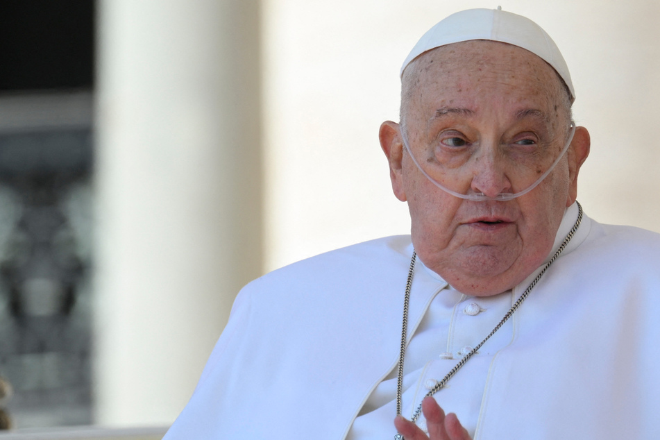 Pope Francis continues support for Ukraine with new donation