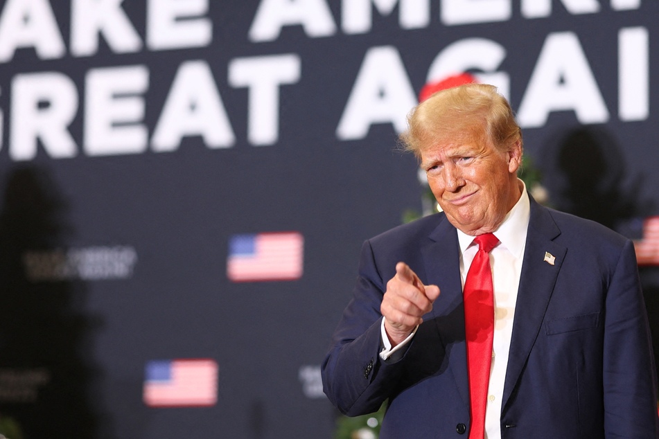 Donald Trump speaks out on Hitler comments and doubles down: "I never read Mein Kampf!"