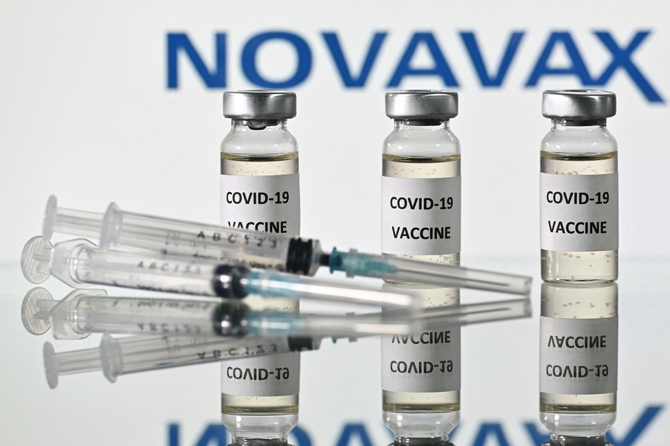 FDA delays approval of Covid vaccine amid Trump-led shakeups