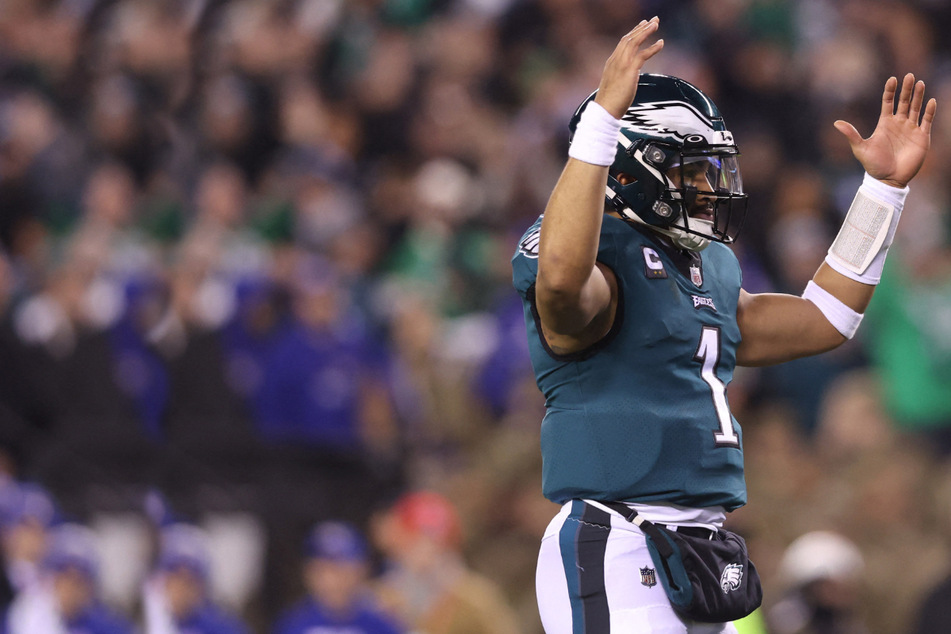NFL: Eagles coach compares Jalen Hurts to Michael Jordan after crushing the NY Giants
