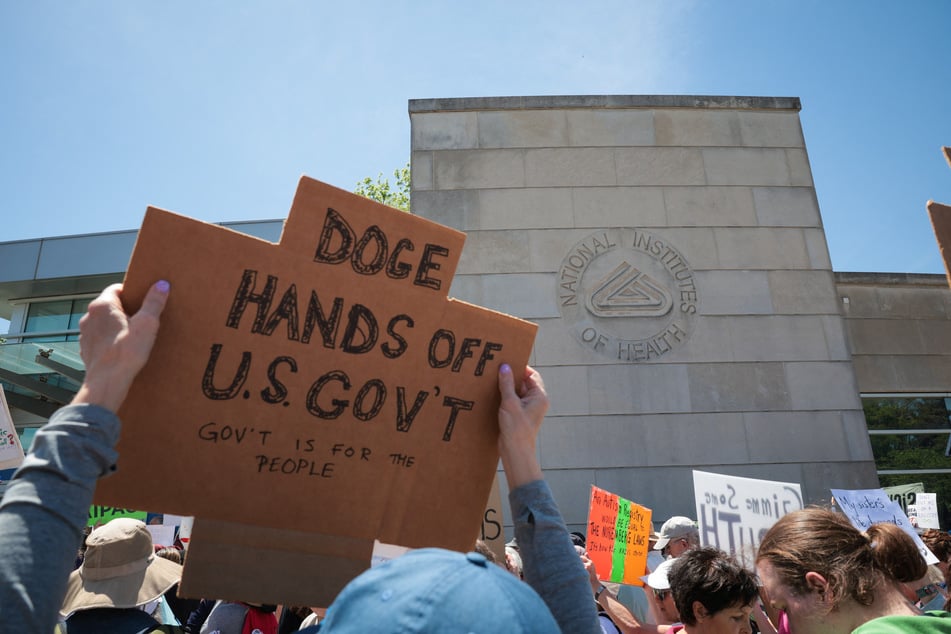 Supreme Court permits Trump cuts to NIH diversity research grants